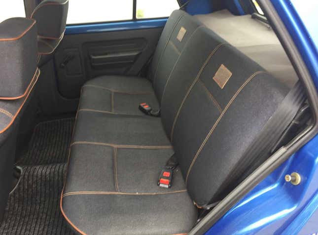 Image for article titled Renault 5 E-Tech's Denim Interior Is A Throwback To The 1980s R5 Blue Jeans Edition
