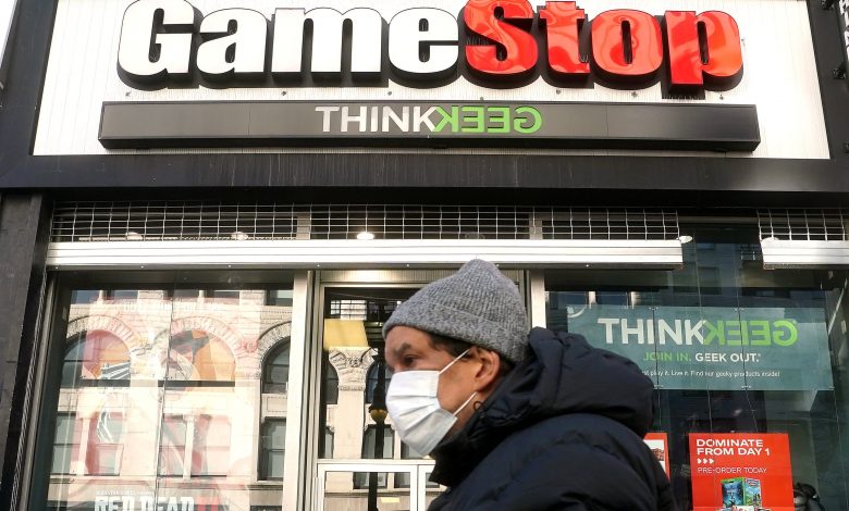 Top GameStop executive steps down after less than a year on the job