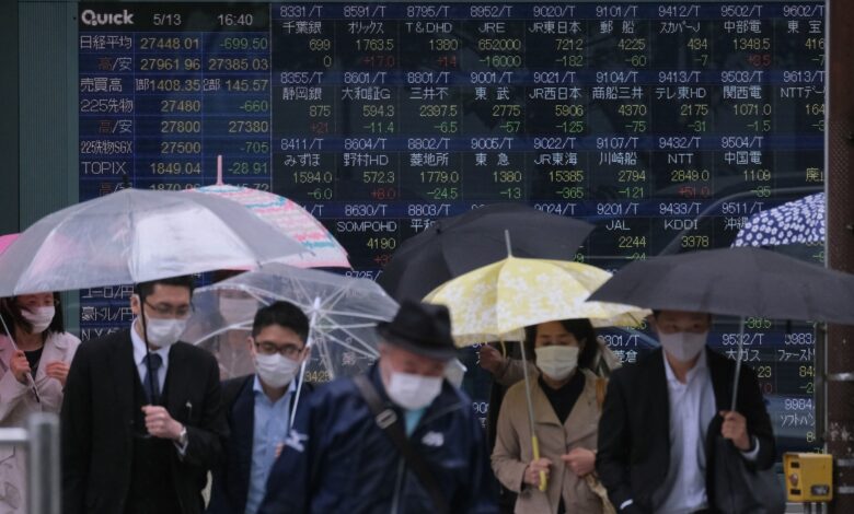 Major Asia indexes fall more than 1% as investors watch oil prices