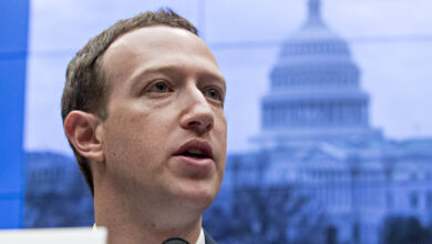 Zuckerberg denies that Facebook prioritizes profits over user safety