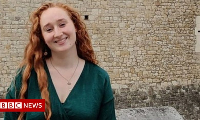 Who is the redhead living in the Tower of London?
