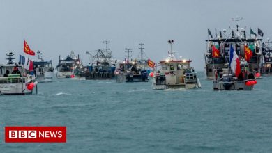 UK boat detained by France amid fishing rights row