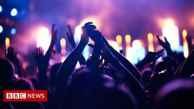 Covid-19: Nightclubs reopen in Northern Ireland as restrictions ease