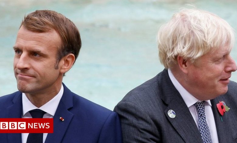 UK and France seek solution to Brexit fishing row