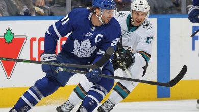 Maple Leafs put up little fight in loss to Sharks