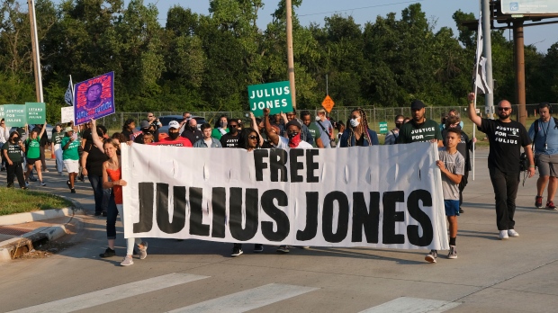 Julius Jones: Hearing delayed for Oklahoma death row inmate