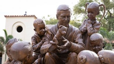 Beautiful Day for a Neighbour: Mister Rogers has a sculpture