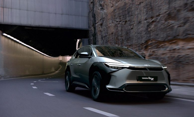 Toyota bZ4X electric crossover gets official specs, available yoke