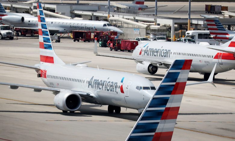 American Airlines cancels more than 700 flights, citing weather and staffing issues