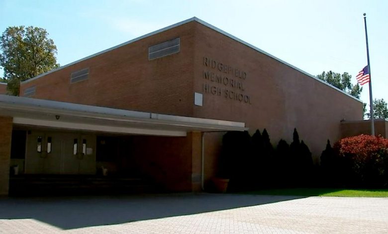 New Jersey school district suspends assistant teacher who allegedly told student 'we don't negotiate with terrorists'