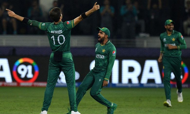 Police arrest Kashmiri Muslims for celebrating Pakistan cricket team victory over India