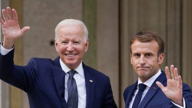 Biden meets with France's Macron as U.S. looks to mend fences after submarine spat