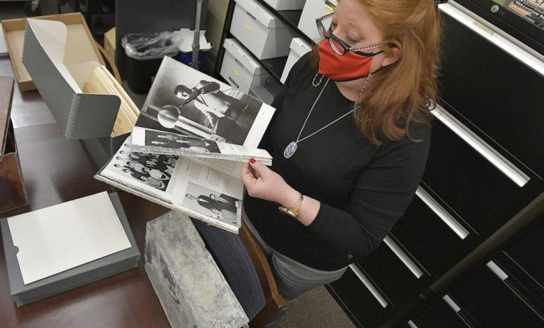 Watch now: Time capsules reveal Illinois Wesleyan, Illinois State history | Local Education