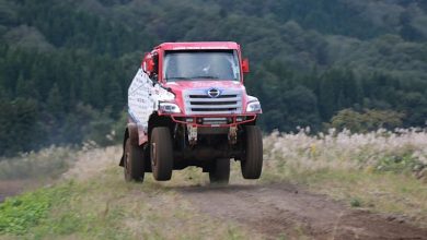 Hino reveals 1,065-horsepower, 1,693 pound-foot Dakar Rally race rig