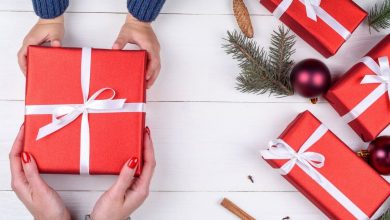 2020 Ultimate Holiday Gift Giving Guide (For Everyone On Your List!)