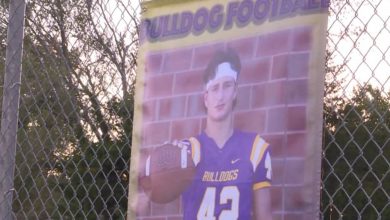 Ark City community comes together to remember teen killed in crash