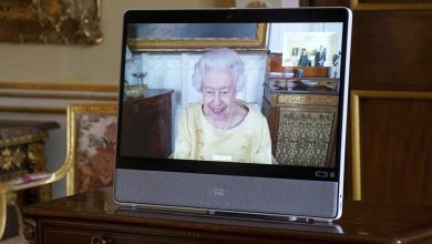 Queen Elizabeth II is advised to rest for at least 2 weeks : NPR