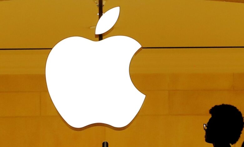 Apple Said to Face EU Antitrust Charge Over NFC Chip,  May Lead to Opening Up Payment System to Rivals
