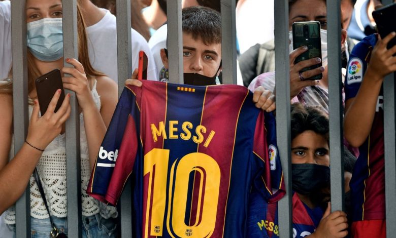 Barcelona Stars Past and Present Pay Tribute to Soccer Icon Lionel Messi After Shock Exit : SOCCER : Sports World News