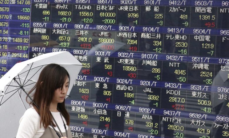 Stock market: Asia shares mixed amid signs of optimism on global economy