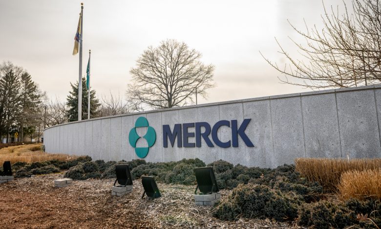 Merck will allow drug makers in other countries to make COVID pill : Coronavirus Updates : NPR