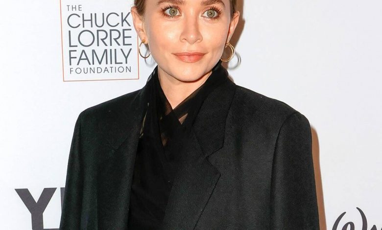 Ashley Olsen Steps Out for Stylish Night With Karlie Kloss & More