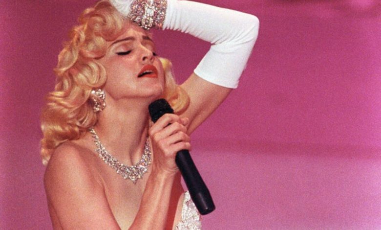 Madonna Poses Nude in Pics Inspired By Marilyn Monroe's Final Days