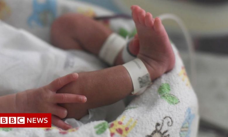 Midwives protest in Nottingham over 'maternity crisis'
