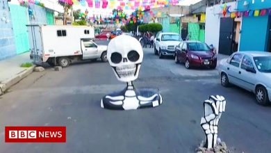 Day of the Dead parade returns to Mexico City after Covid