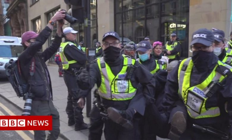 COP26: Five arrests as hundreds march in Glasgow
