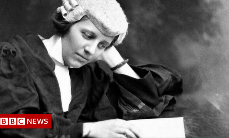 Frances Kyle and Averil Deverell: The first Irish women called to the bar