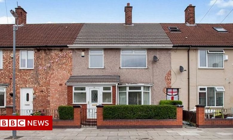 George Harrison's childhood home up for auction