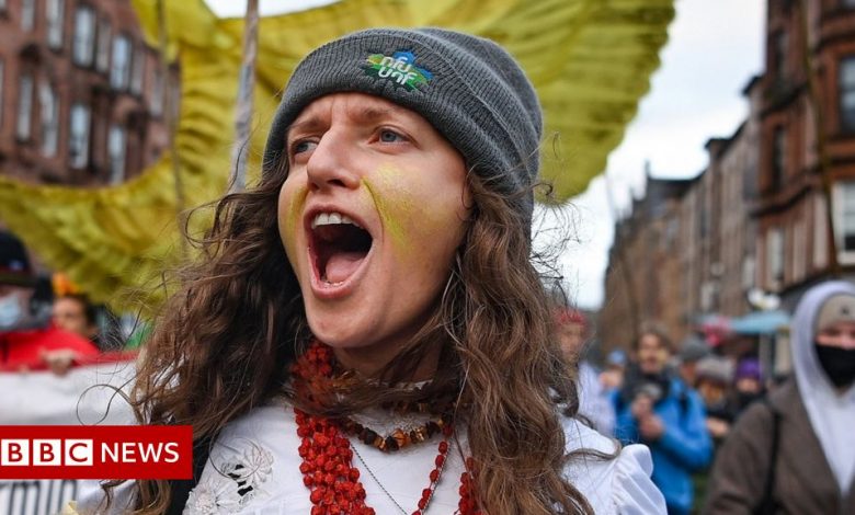 COP26: Police praise 'good natured' marchers in Glasgow