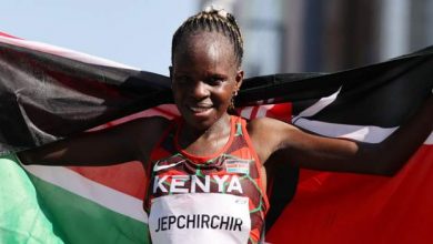 New York marathon: Kenya's Peres Jepchirchir and Albert Korir claim wins