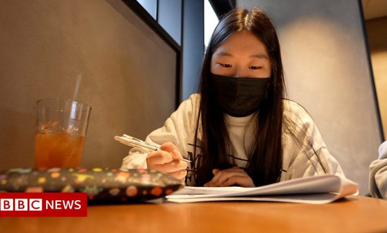 Korean exam Suneung: 'I want to cry and give up everything'