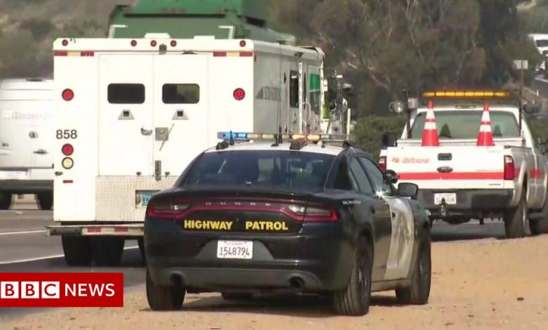San Diego highway frenzy after armored truck dumps money