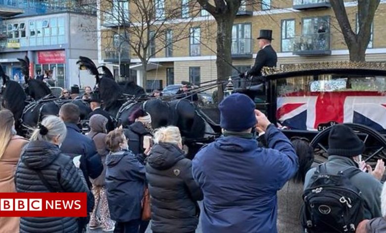 Sir David Amess dies: Crowds line the streets to pay their respects
