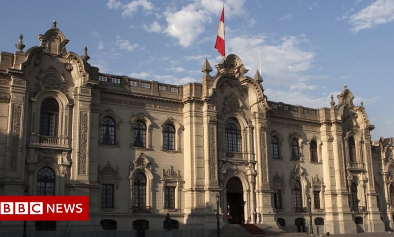 The Peruvian Chief of Staff kept $20,000 in the palace bathroom