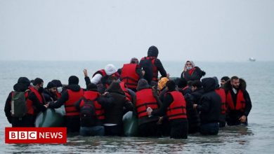 Migrants crossing the channel: UK and France agree need to step up efforts to combat border crossings