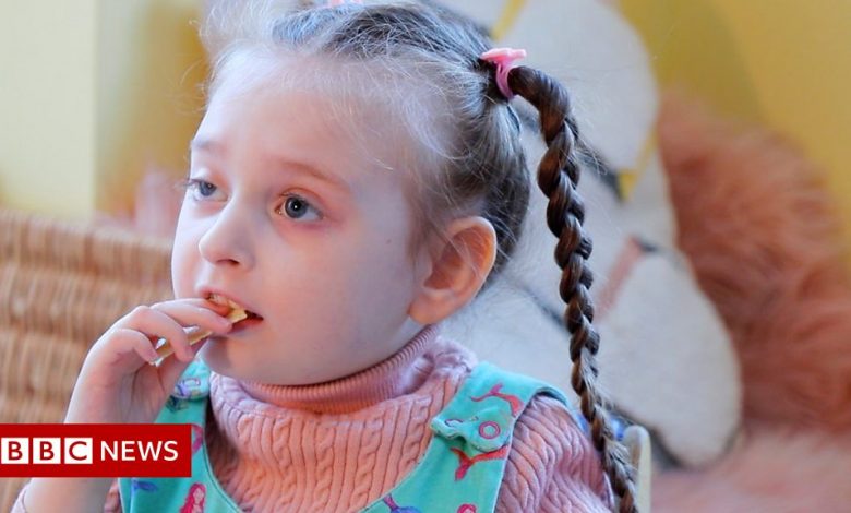 Fast food shortage: Girl who relies on french fries to live gets special delivery