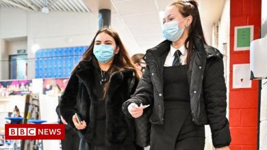 Covid: British high school students advised to wear masks