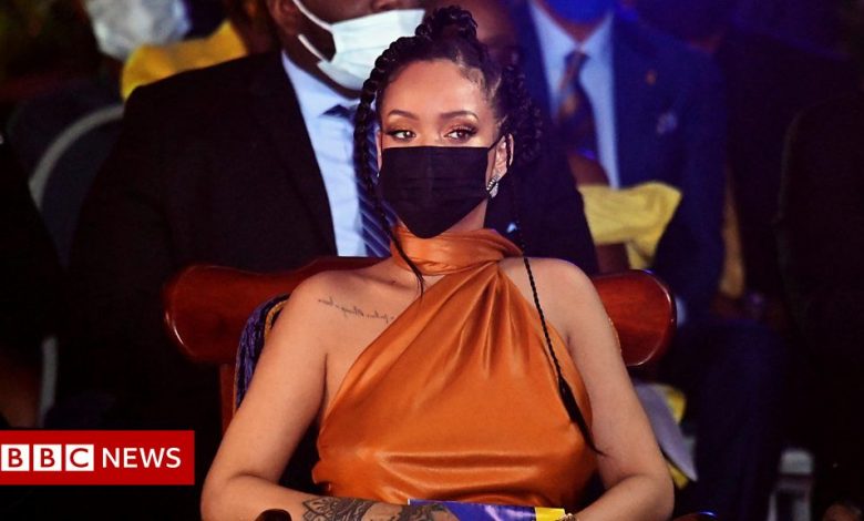 Barbados: Rihanna becomes national hero when island becomes republic