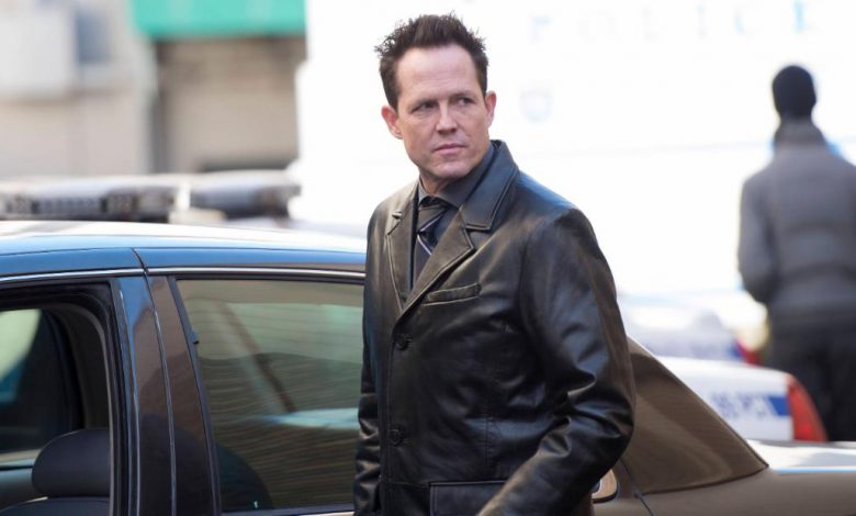 Dean Winters living in pain after multiple amputations
