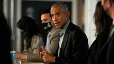 Obama appeals to young activists to stay in climate fight