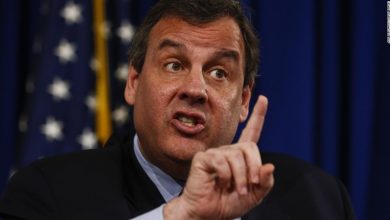 Chris Christie decides to go right at Trump ahead of 2024