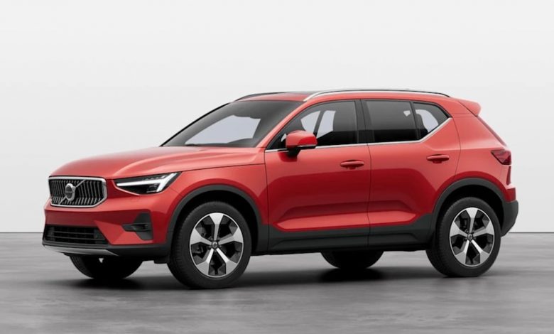 Volvo XC40 gets interesting hint about mid-cycle update