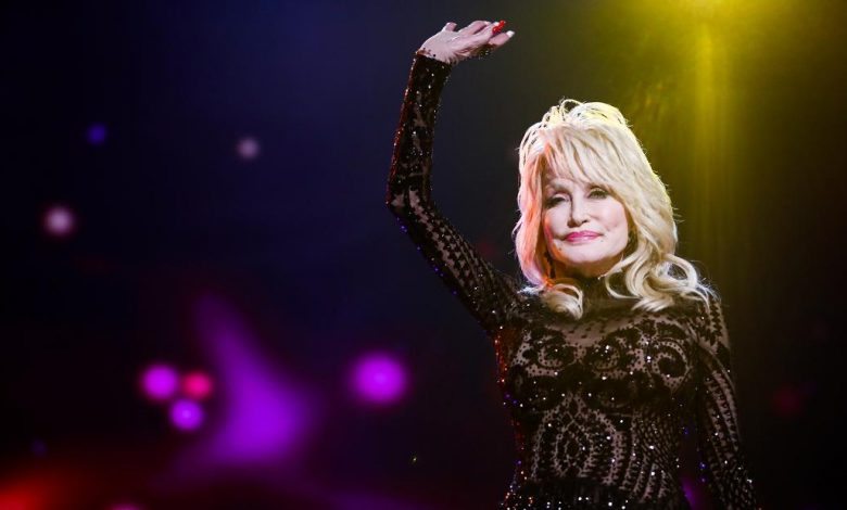 Dolly Parton shares sweet throwback picture with husband Carl Dean