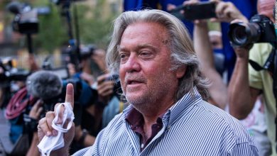 Steve Bannon indicted by federal grand jury