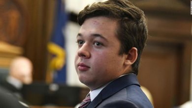 Kyle Rittenhouse: Teen's homicide trial for Kenosha shootings opens with jury selection