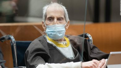Robert Durst indicted on murder charge by New York grand jury